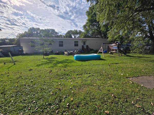 1400 Lakeland DR NE #15, Willmar, MN 56201