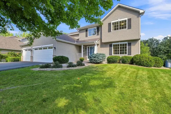 2508 Schneider CT, Chaska, MN 55318