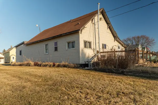 409 Clough AVE, Superior, WI 54880