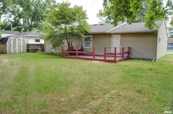 914 BOBBY AVE, Macomb, IL 61455