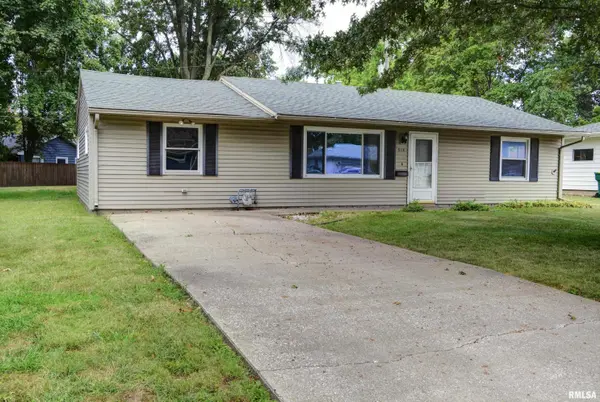 914 BOBBY AVE, Macomb, IL 61455