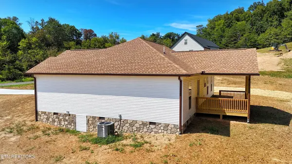 253 Splendor Way, Parrottsville, TN 37843