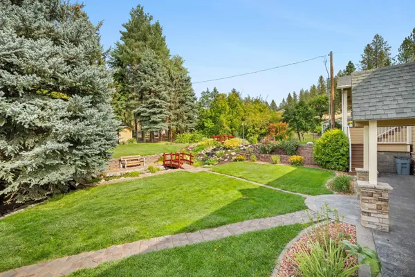 15922 E Foothills Rd, Spokane, WA 99217