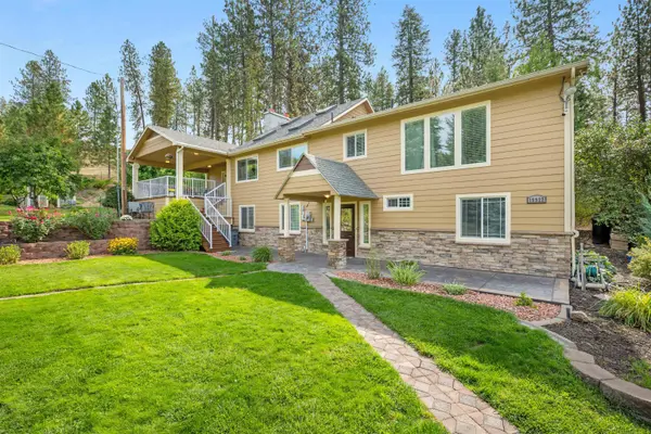 15922 E Foothills Rd, Spokane, WA 99217