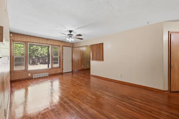 2822 S Santa fe, Wichita, KS 67216