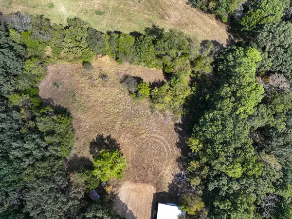 3889 S 143rd RD, Bolivar, MO 65613