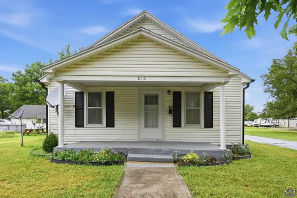 810 Lord ST, Osage City, KS 66523