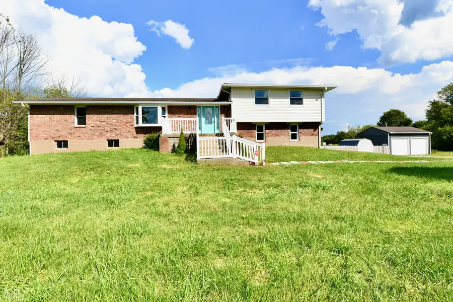 1075 S 600 E, Greenfield, IN 46140