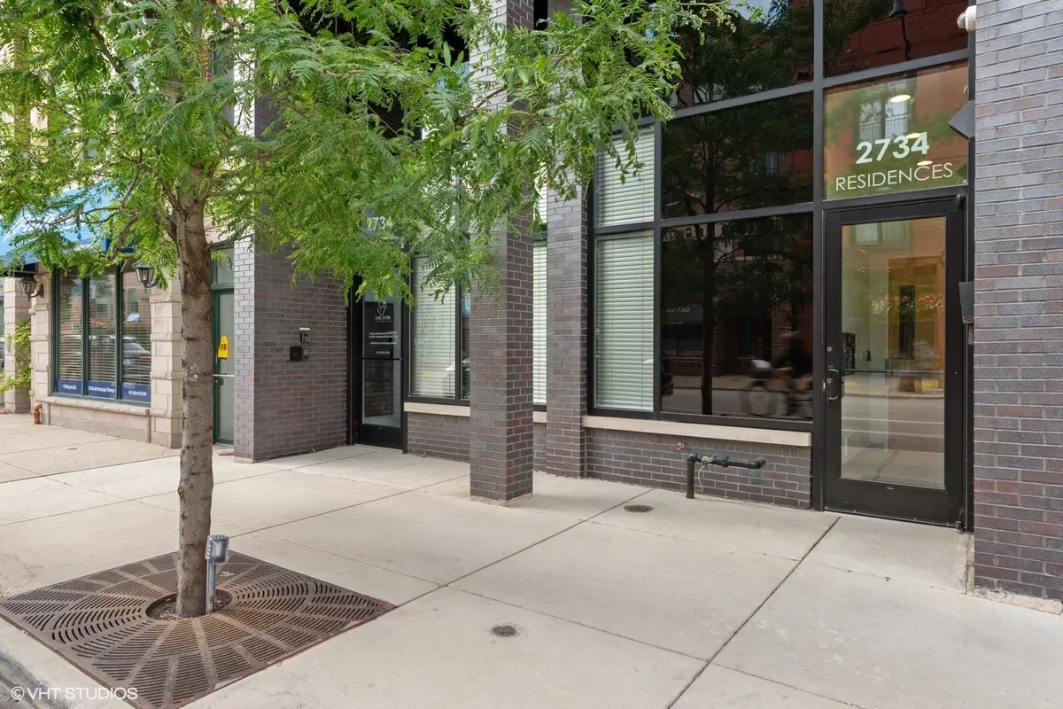 2734 N Lincoln AVE #1, Chicago, IL 60614