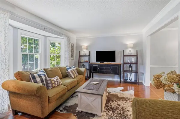 14624 W 83rd TER, Lenexa, KS 66215