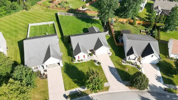 310 Caperiole PL, Fort Wayne, IN 46825-8310