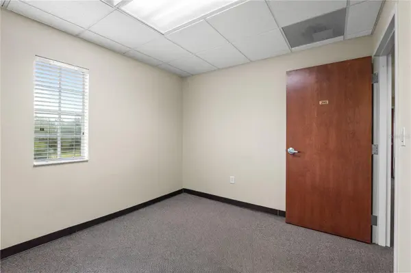 467 LAKE HOWELL RD #208, Maitland, FL 32751