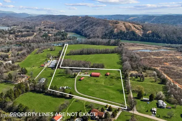 800 Swan Pond Circle Rd, Harriman, TN 37748