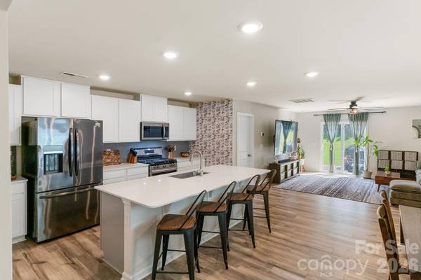 182 Brentwood DR, Statesville, NC 28625