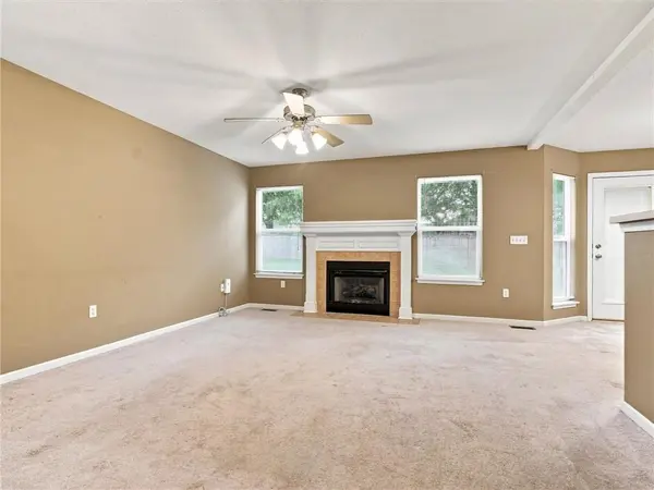 9815 NE 98th ST, Kansas City, MO 64157