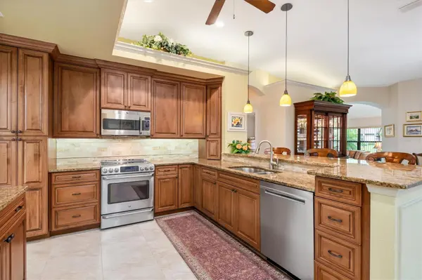 5 MEDALIST PL, Rotonda West, FL 33947