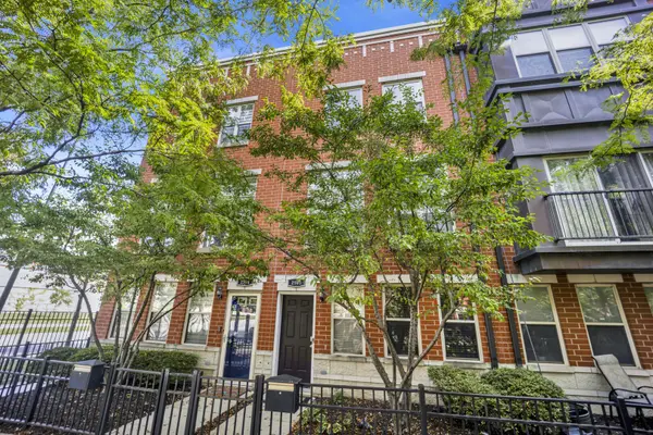2503 S Calumet AVE, Chicago, IL 60616