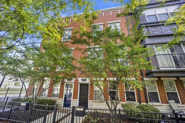 2503 S Calumet AVE, Chicago, IL 60616