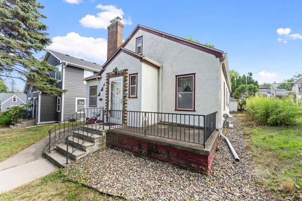 1226 Jefferson AVE, Saint Paul, MN 55105
