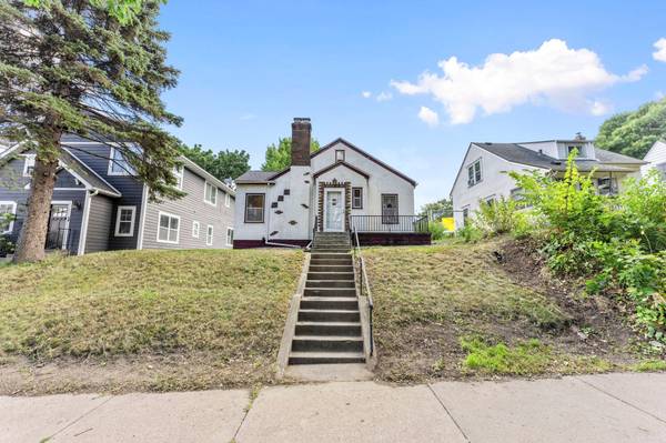 1226 Jefferson AVE, Saint Paul, MN 55105