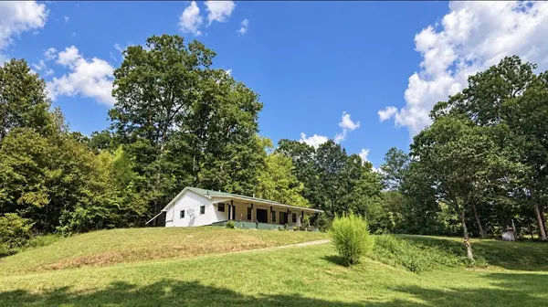 1252 Kelly Rd, Centerville, TN 37033