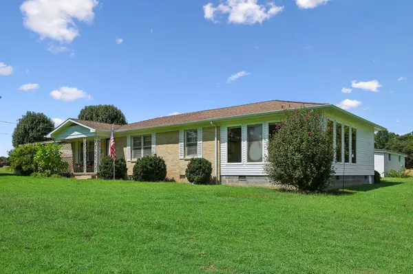 42 Smith Ln, Flintville, TN 37335