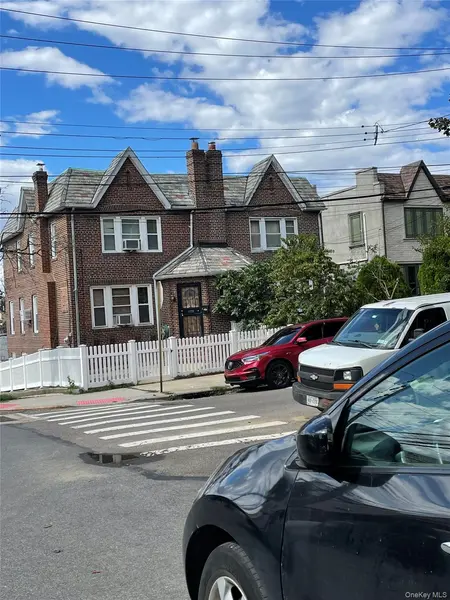 53-84 63rd ST, Maspeth, NY 11378