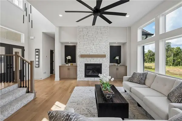 5158 NW 47th TER, Riverside, MO 64150