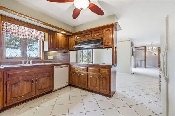 34301 E State Route 2 HWY, Harrisonville, MO 64701