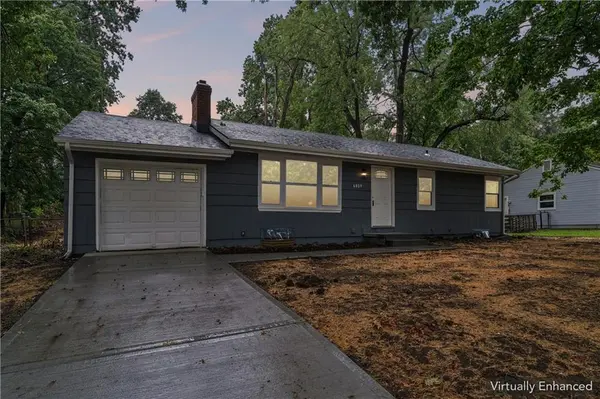 6809 W 72 TER, Overland Park, KS 66204