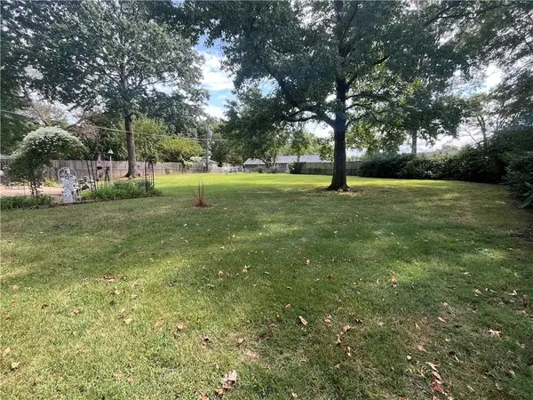 1103 W Ashbury ST, Olathe, KS 66061