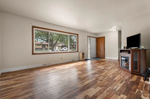9523 Cleveland Street, Crown Point, IN 46307