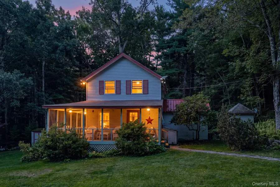 27 Little RD, Wurtsboro, NY 12790