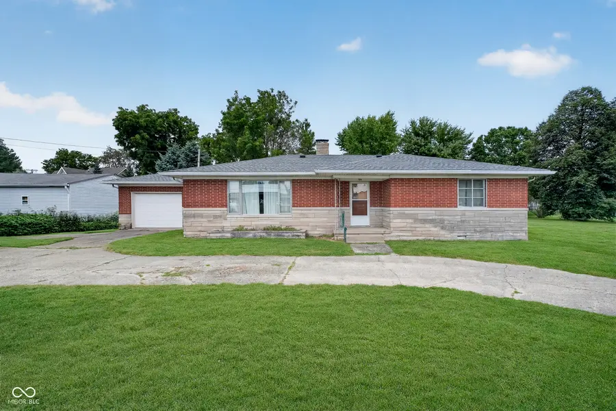 50 Terrell DR, Pittsboro, IN 46167
