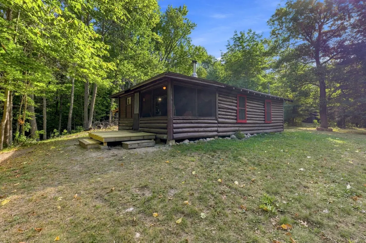 1874 Cozy Lodge DR NE, Longville, MN 56655