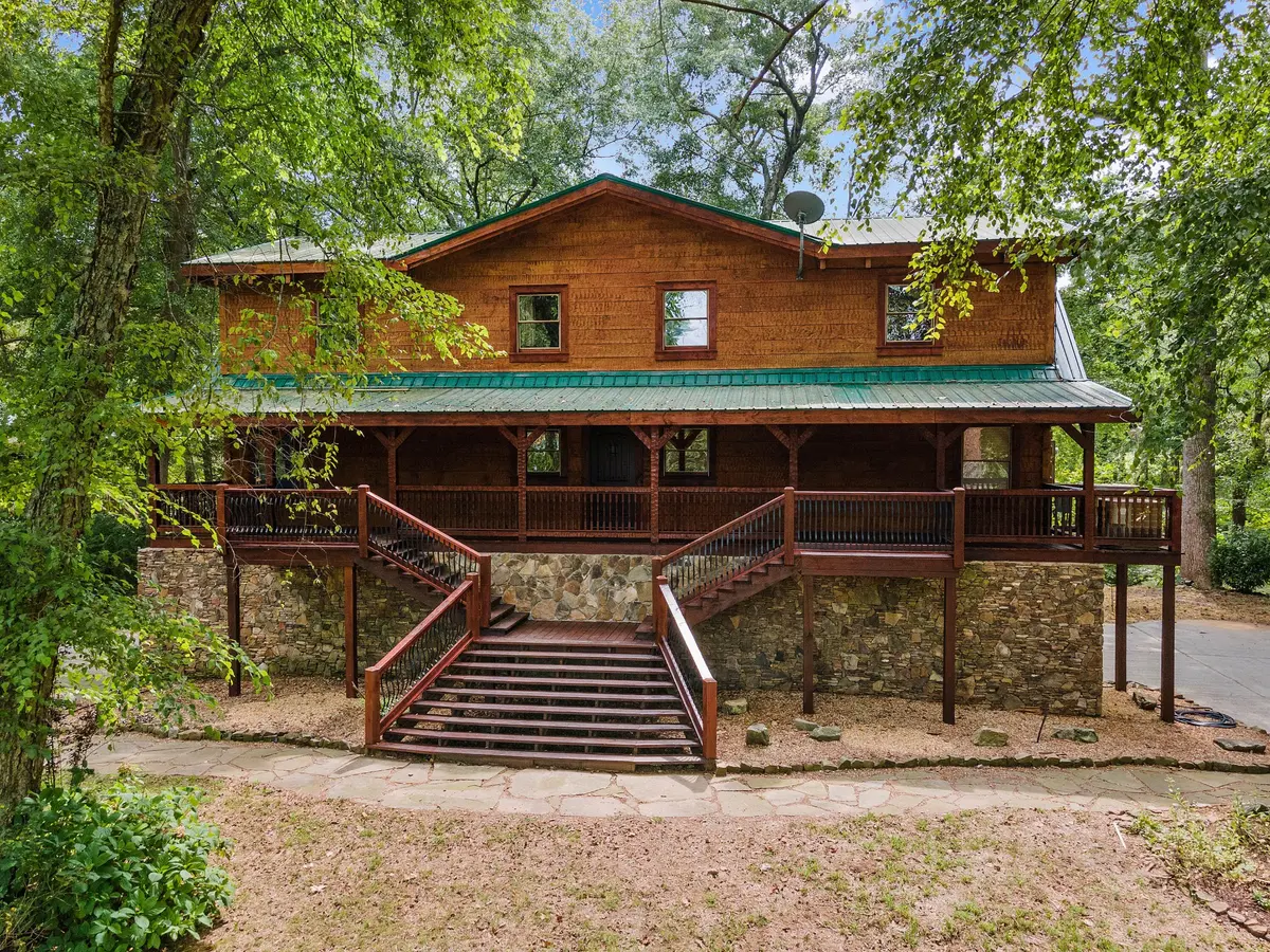 168 Tree Frog Lane, Benton, TN 37307