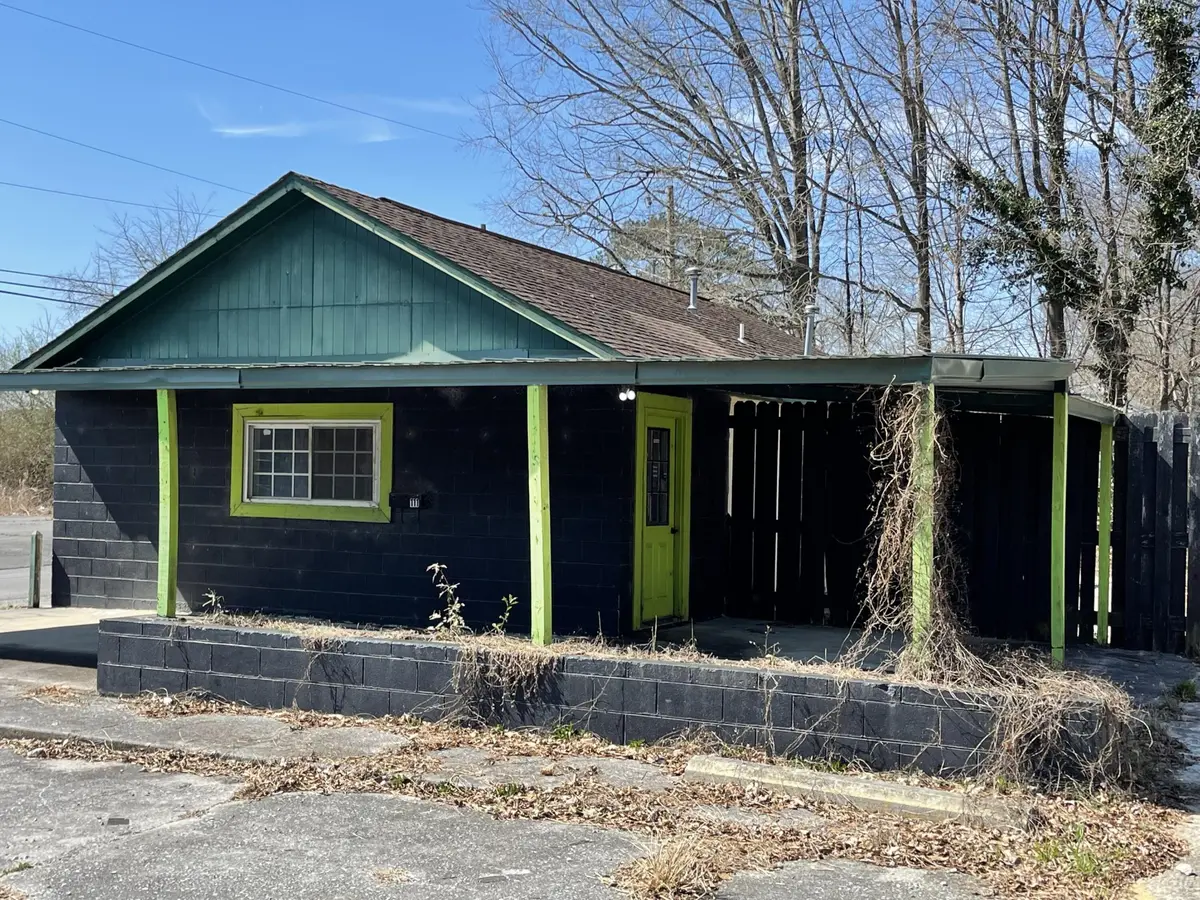 111 N Cherokee Street, La Fayette, GA 30728
