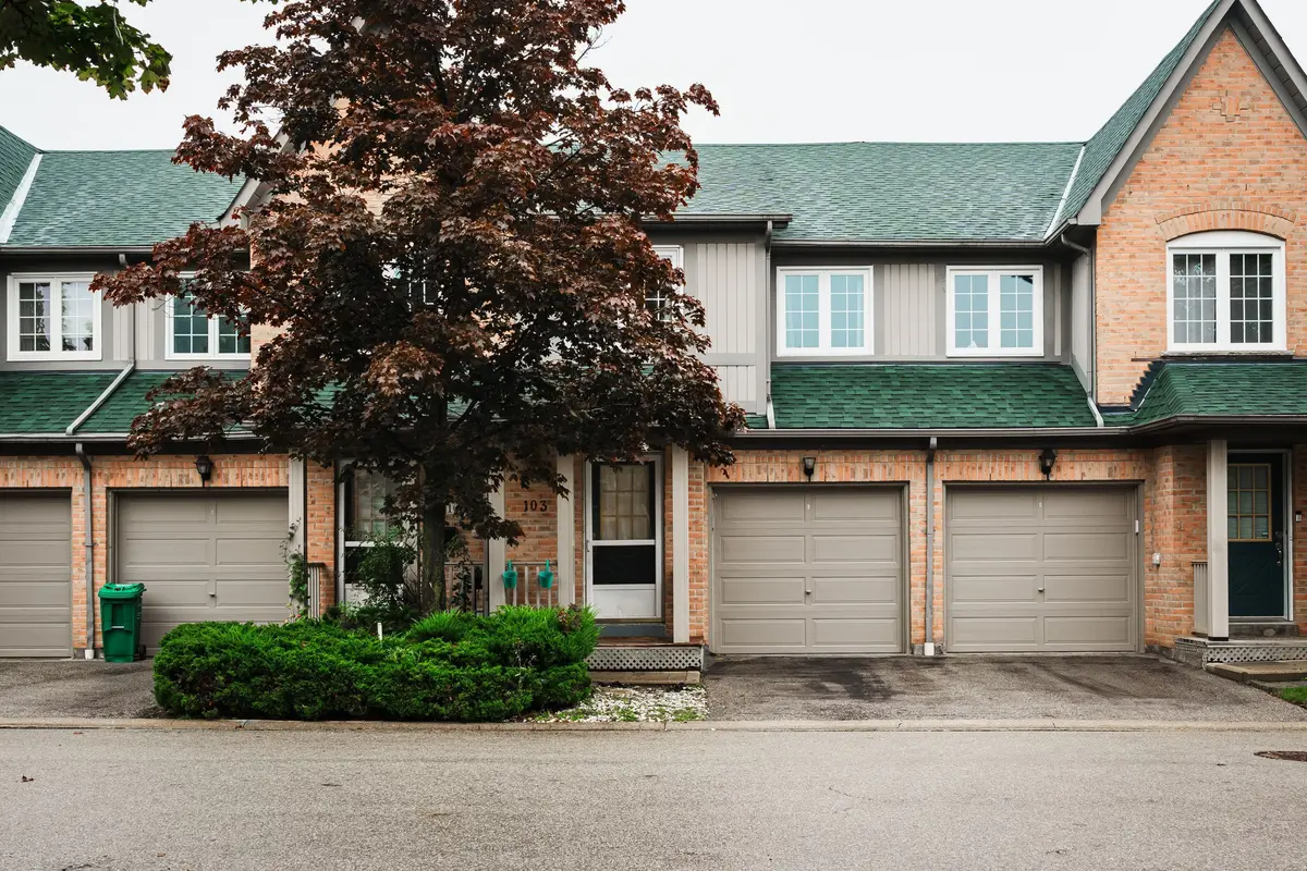2945 Thomas ST #103, Mississauga, ON L5M 6C1