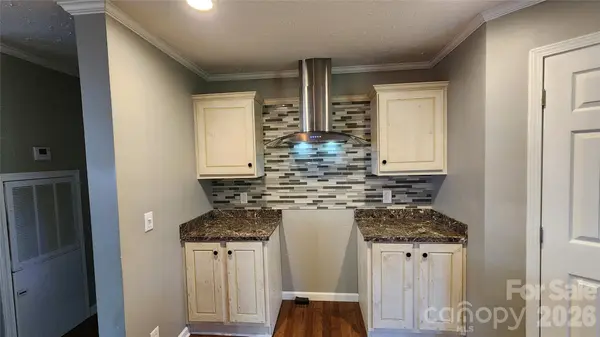 967 Barnardsville HWY, Weaverville, NC 28787