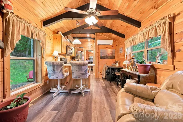 9 Candyland CT, Candler, NC 28715