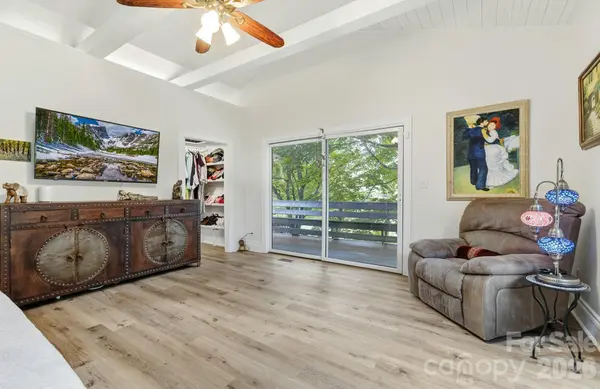 211 Pinner RD, Arden, NC 28704
