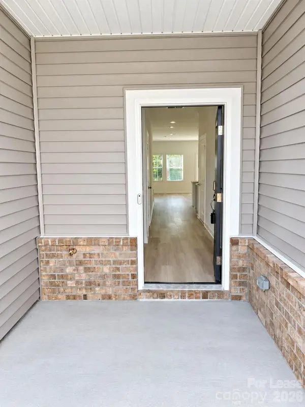 9024 Foggy Brook LOOP, Charlotte, NC 28216