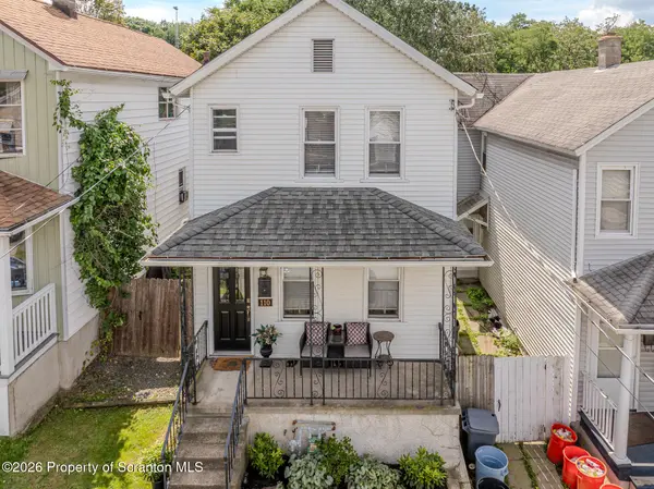 110 E Grove ST, Dunmore, PA 18510