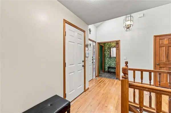 419 NW TIMBERBROOKE DR, Lee's Summit, MO 64081