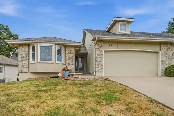 419 NW TIMBERBROOKE DR, Lee's Summit, MO 64081