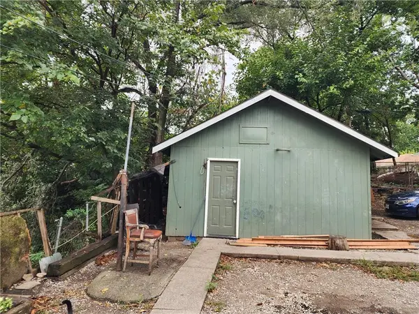 60 S 18th ST, Kansas City, KS 66102