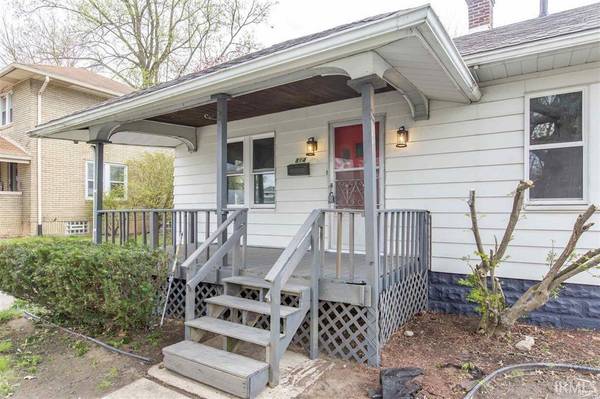 814 E Eckman ST, South Bend, IN 46614