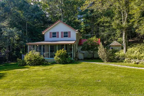 27 Little RD, Wurtsboro, NY 12790