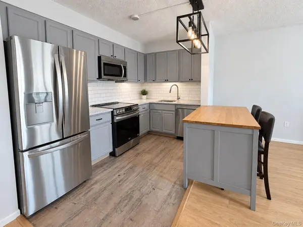 260 Beach 81st ST #3D, Rockaway Beach, NY 11693