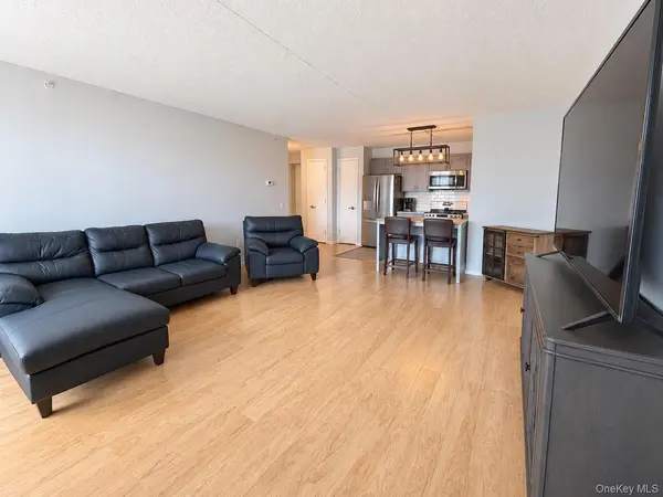 260 Beach 81st ST #3D, Rockaway Beach, NY 11693